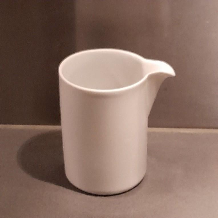 Roomkannetje wit. Pieter Stockmans., Gebruikt, Overige typen, Ophalen of Verzenden, Overige stijlen