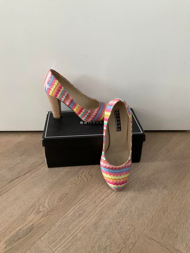 Kleurrijke pumps, Kleding | Dames, Schoenen, Pumps, Overige kleuren, Ophalen of Verzenden, Zo goed als nieuw