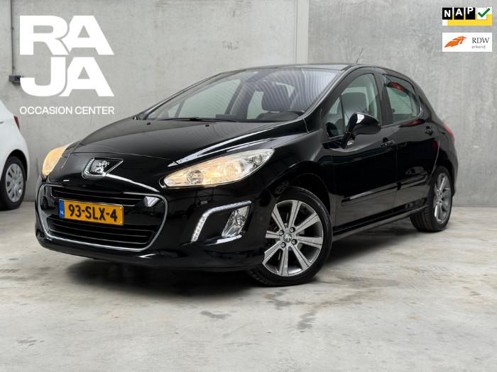 Peugeot 308 1.6 THP Allure CLIMA NAVI TREKHAAK PANO LEDER DE, Auto's, Voorwielaandrijving, Euro 5, 15 km/l, Gebruikt