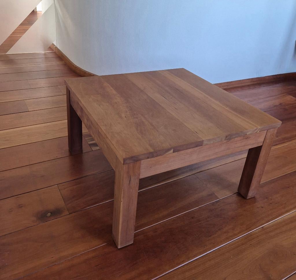 Salontafel massief kersenhout 80 x 80 x 45 cm., Ophalen, Gebruikt, 50 tot 100 cm, Vierkant
