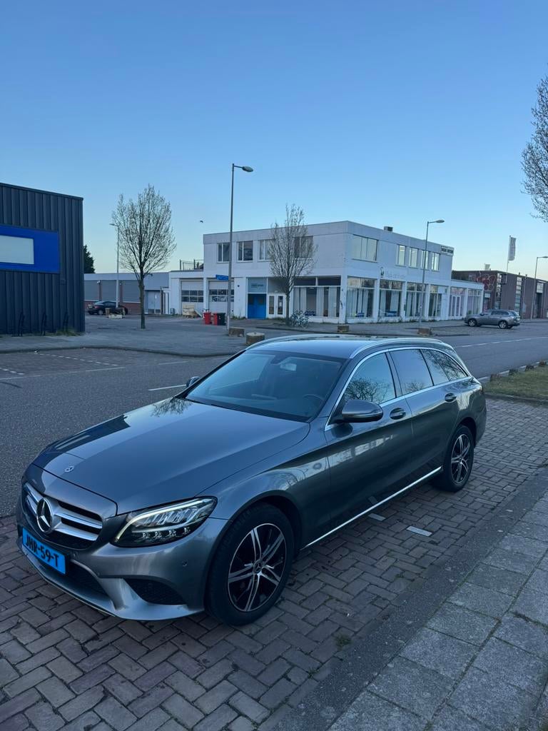 Mercedes-Benz C-Klasse C200 d 160pk 9G-TRONIC 2020 Grijs, Auto's, Automaat, Achterwielaandrijving, 1800 kg, 4 cilinders