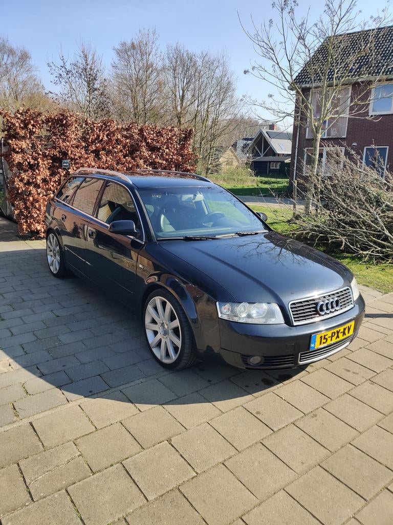 Audi A4 1.8 T Avant 120KW 2005 Zwart, Auto's, Audi, Voorwielaandrijving, Stoelverwarming, Zwart, 4 cilinders