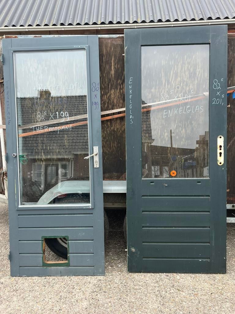 Schuttingdeur. Raamluiken . Barndeur. Loftdeur, Ophalen of Verzenden, Gebruikt, Kunststof, Buitendeur