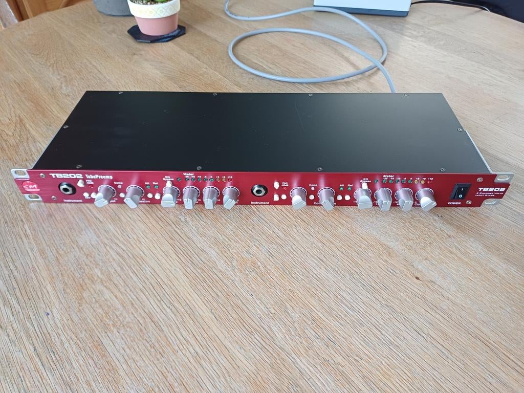 SM Pro Audio TB202 mic/line preamp buizen voorversterker, Ophalen of Verzenden, Zo goed als nieuw, Volume