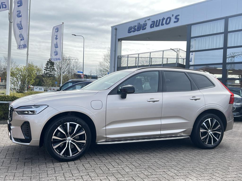 Volvo XC60 2.0 T6 Plug-in hybrid 350 pk AWD Plus Dark Panora, Automaat, Gebruikt, 4 cilinders, 1969 cc