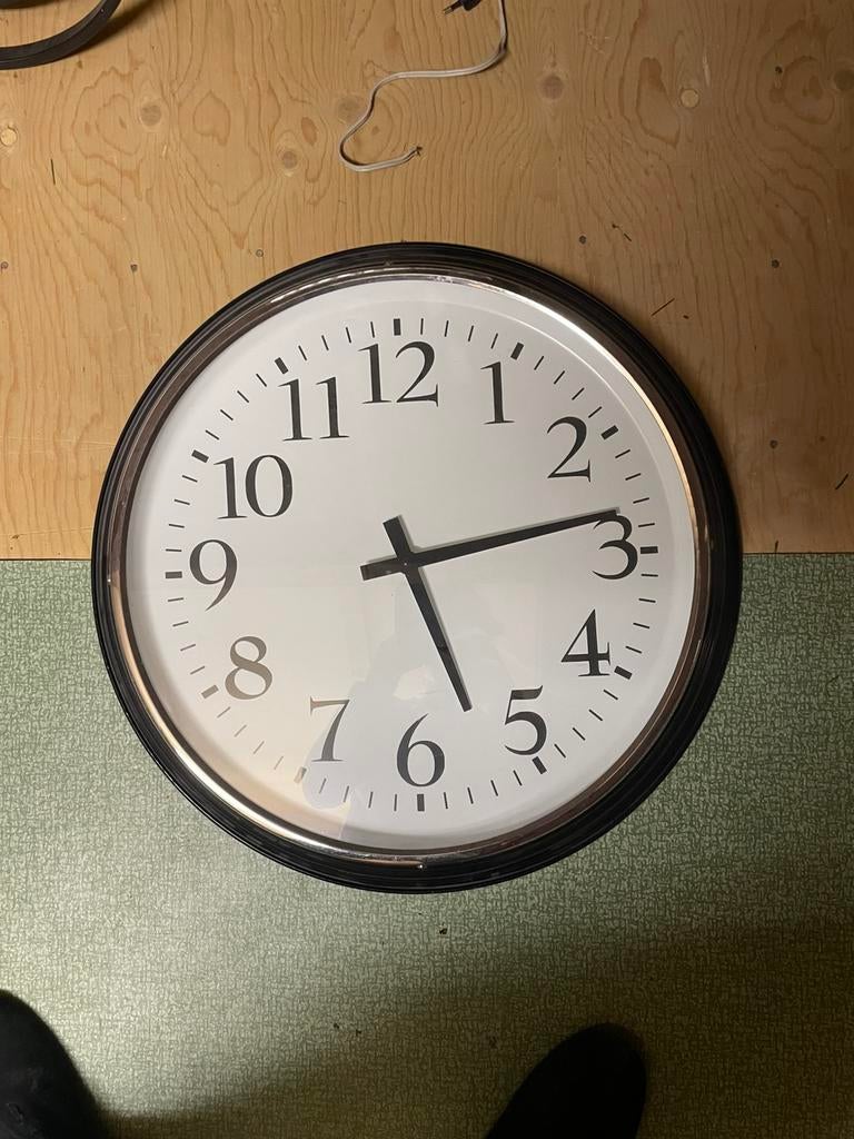 Ikea klok, Huis en Inrichting, Ophalen, Zo goed als nieuw, Wandklok