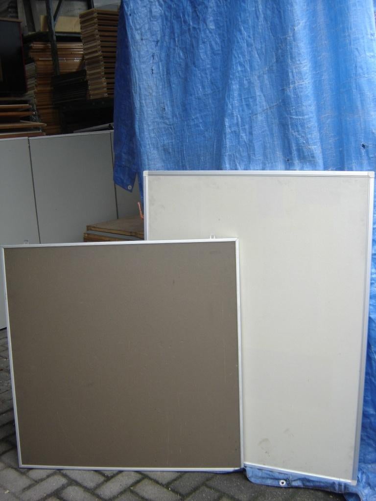 Prikborden  en  Whiteboards, Ophalen, Gebruikt, -, -