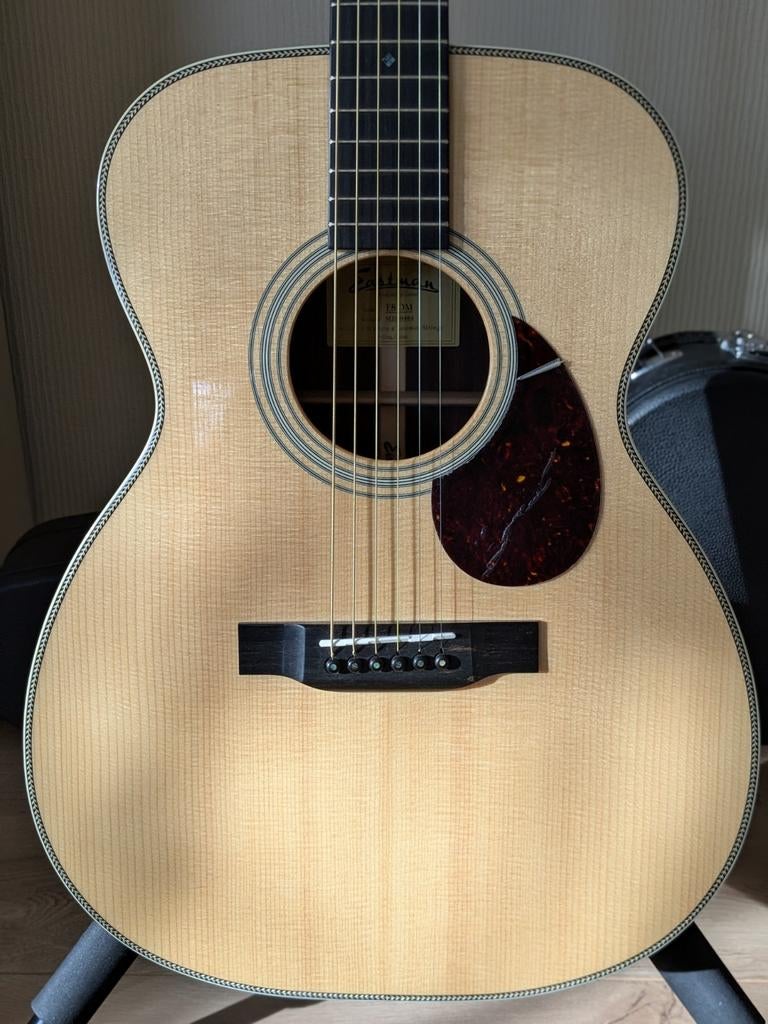 Eastman E8OM akoestische gitaar + koffer, Ophalen, Zo goed als nieuw, Western- of Steelstringgitaar
