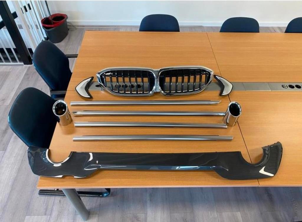 BMW G20 onderdelen grill diffuser uitlaat tips raam lijsten, Auto diversen, Tuning en Styling, Ophalen of Verzenden
