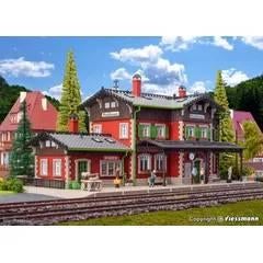 VOLLMER 43505: bouwpakket station Waldbronn, Hobby en Vrije tijd, Modeltreinen | H0, Overige merken, Gelijkstroom of Wisselstroom