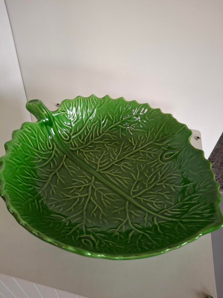 Grote Koolblad Schaal - Decoratief, Gebruikt, Porselein of Keramiek, Schaal, Ophalen of Verzenden