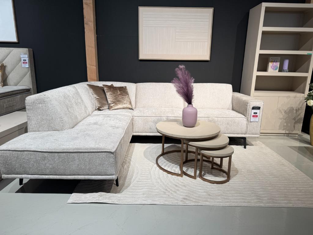 Snel leverbaar | Hoekbank lounge Boucle | Comfor | Utrecht, Huis en Inrichting, Banken | Bankstellen, Ophalen, 250 tot 300 cm