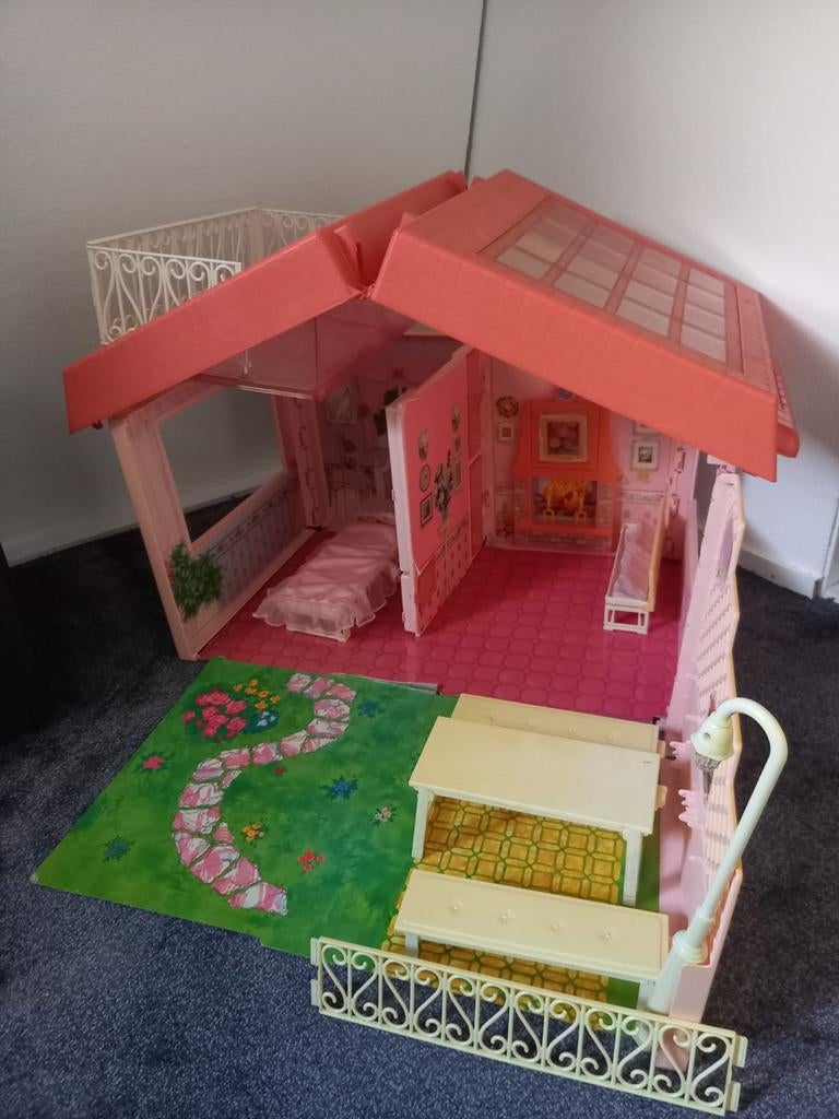 Vintage Barbie Poppenhuis koffer huis 1992, Ophalen of Verzenden, Gebruikt, Poppenhuis