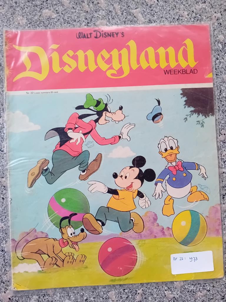 Disney blad Disneyland 22 -1973 Goofy,Mickey op de voorkant, Ophalen of Verzenden, Mickey Mouse, Gebruikt, Beeldje of Figuurtje