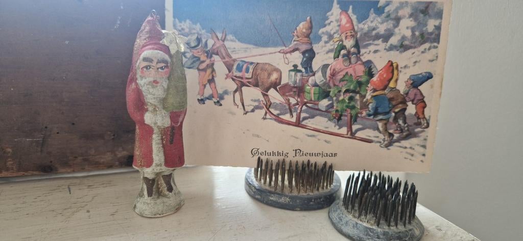 Klein oud papier maché kerstmannetje,oude kerst, Diversen, Kerst, Ophalen of Verzenden, Gebruikt