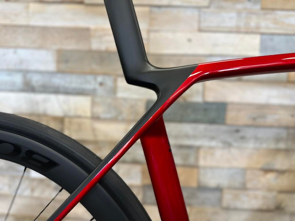 Trek Madone SL 6 Gen 8, Fietsen en Brommers, Fietsen | Racefietsen, 28 inch, Carbon, Nieuw, X
