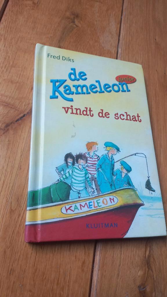 Kameleon Jr- De Kameleon Vindt De Schat - zgan, Ophalen of Verzenden, Zo goed als nieuw, Fred Diks, Fictie algemeen