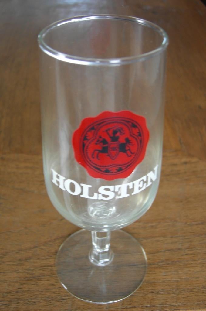 HOLSTEN Bierglas op voet. Afmeting Ø 6,5x16,5 cm., Ophalen of Verzenden, Zo goed als nieuw, Glas of Glazen, Overige merken