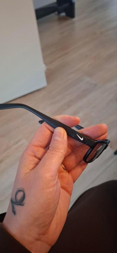 Kinderbril Nike, Ophalen of Verzenden, Zo goed als nieuw, Bril, Overige merken