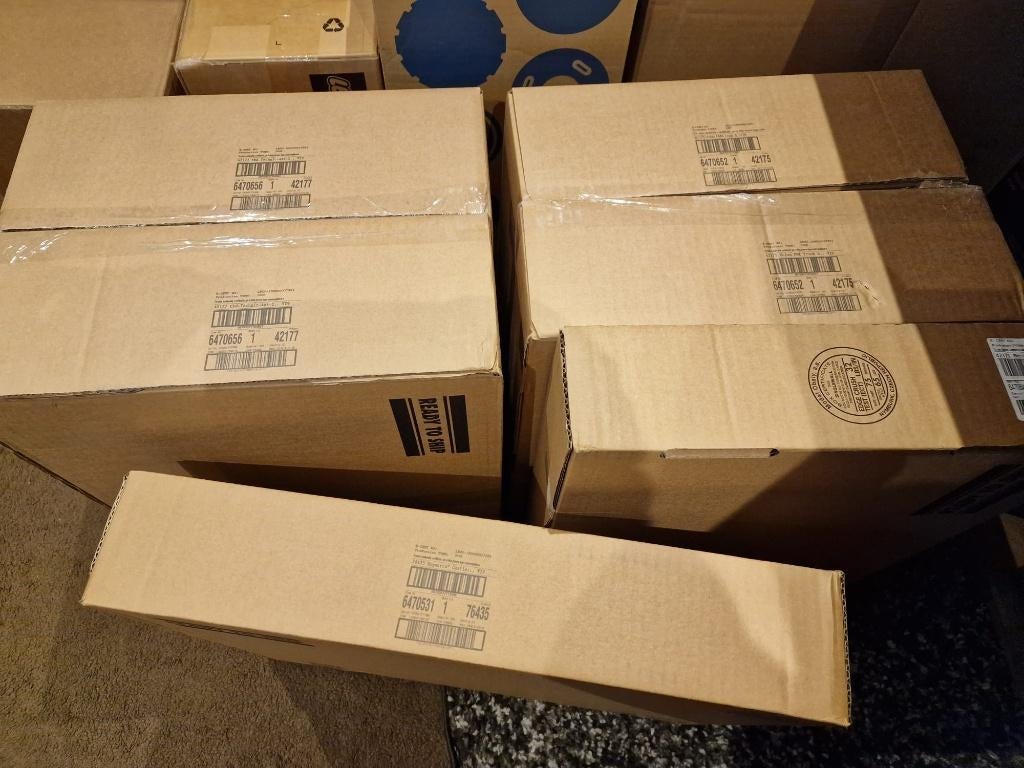 Lego 100+ sets Star Wars Disney Techic Icons Art BrickHeadz, Kinderen en Baby's, Speelgoed | Duplo en Lego, Nieuw, Lego, Complete set