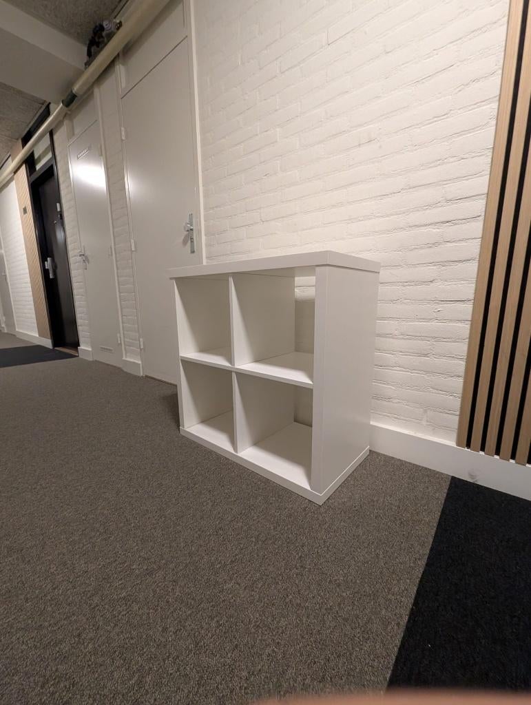 Kallax kast met 4 vakken, Huis en Inrichting, Kasten | Overige, Gebruikt, Ophalen