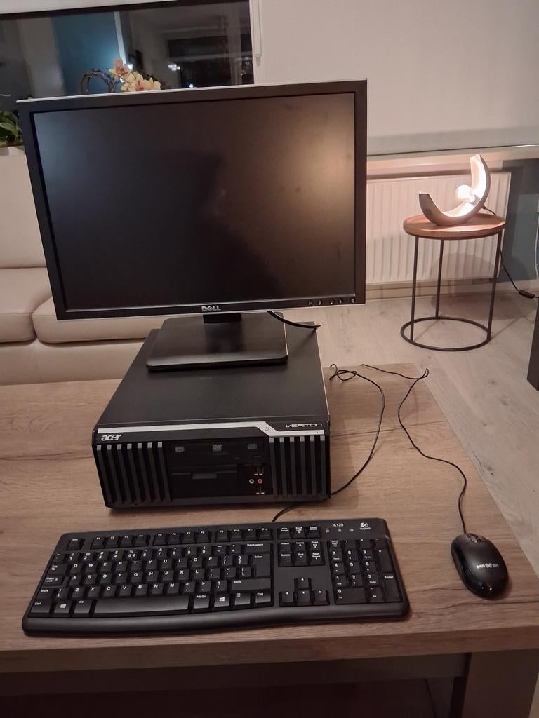 Acer Veriton S670g Desktop - SSD 480 gb, Gebruikt, 2 tot 3 Ghz, Met monitor, SSD