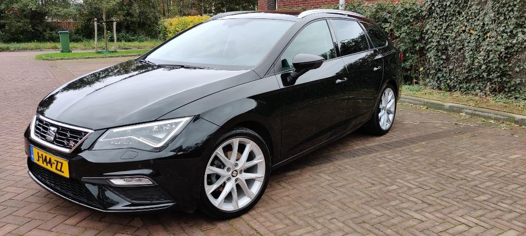 SEAT Leon ST FR 1.5 TSI |69k km |11/2018 |New 4S Tires, Auto's, Voorwielaandrijving, Stof, 1498 cc, 4 cilinders