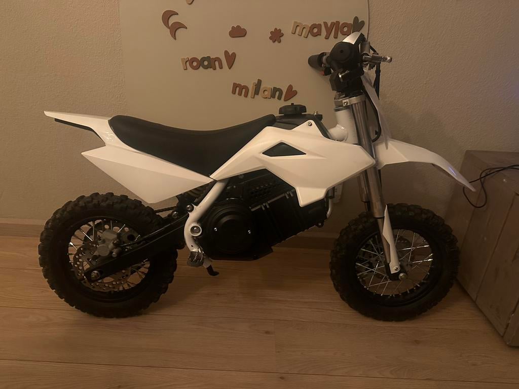 Ycf w50 in hele nette staat nieuw prijs €2099-,, Fietsen en Brommers, Minibikes, Midibikes en Pitbikes, Ophalen of Verzenden, Zo goed als nieuw