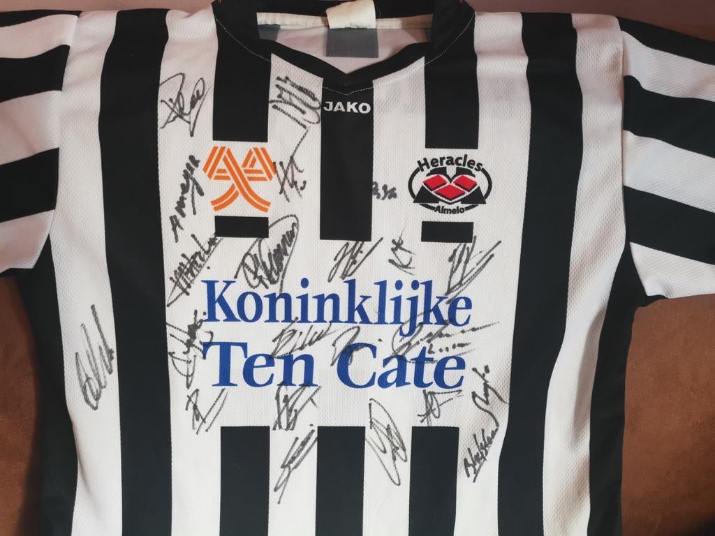 Gesigneerd Heracles shirt 2004/2005 - Promotieseizoen!, Maat L, Ophalen of Verzenden, Zo goed als nieuw, Shirt