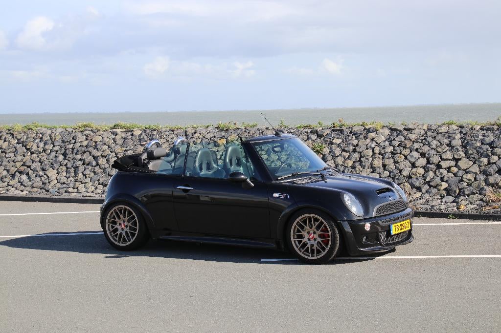 Mini r52s jcw 2004, Zwart, 4 cilinders, Cabriolet, 4 stoelen