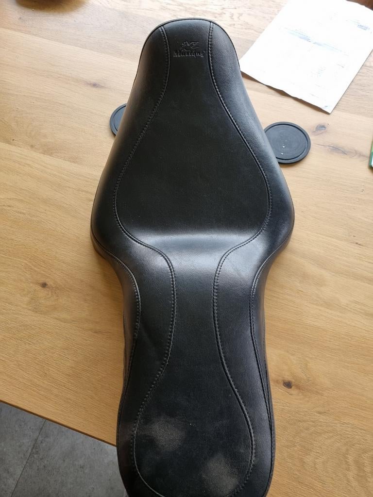 Mustang Zadel Harley Davidson 2004+, Ophalen, Gebruikt