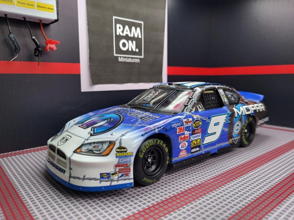 1/24 Kasey Kahne Mopar, Ophalen of Verzenden, Zo goed als nieuw, Auto, Overige merken