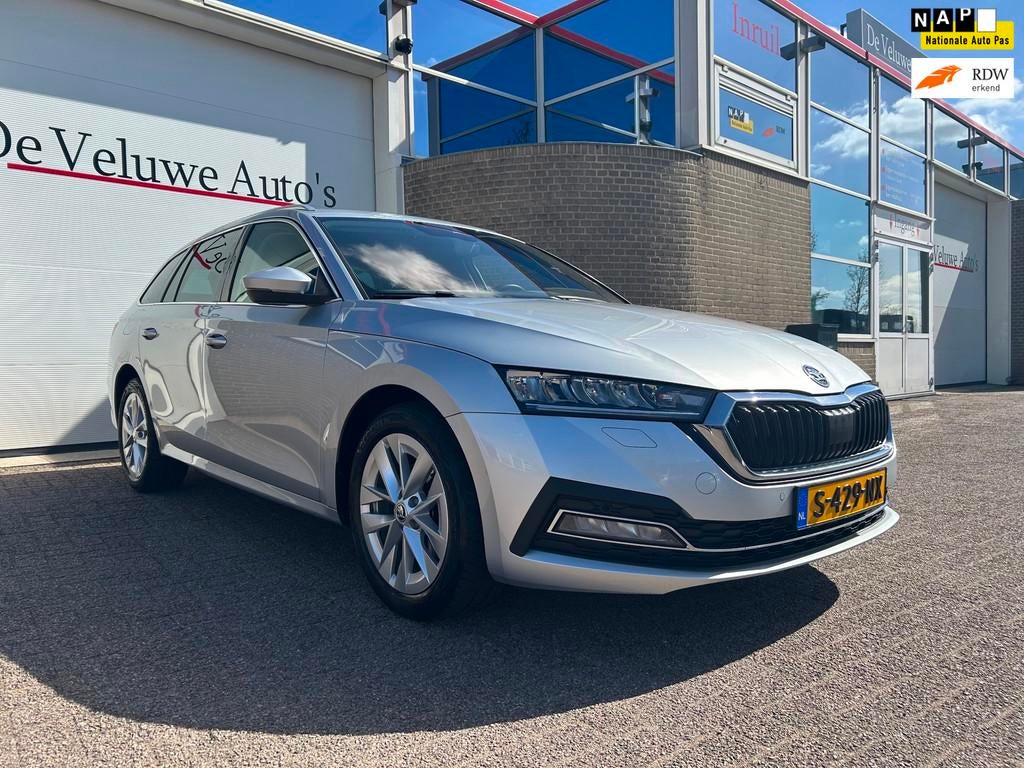 Skoda Octavia Combi 1.5 e-TSI Business Edition Plus|1e eig.|, Stof, 4 cilinders, 150 pk, Origineel Nederlands