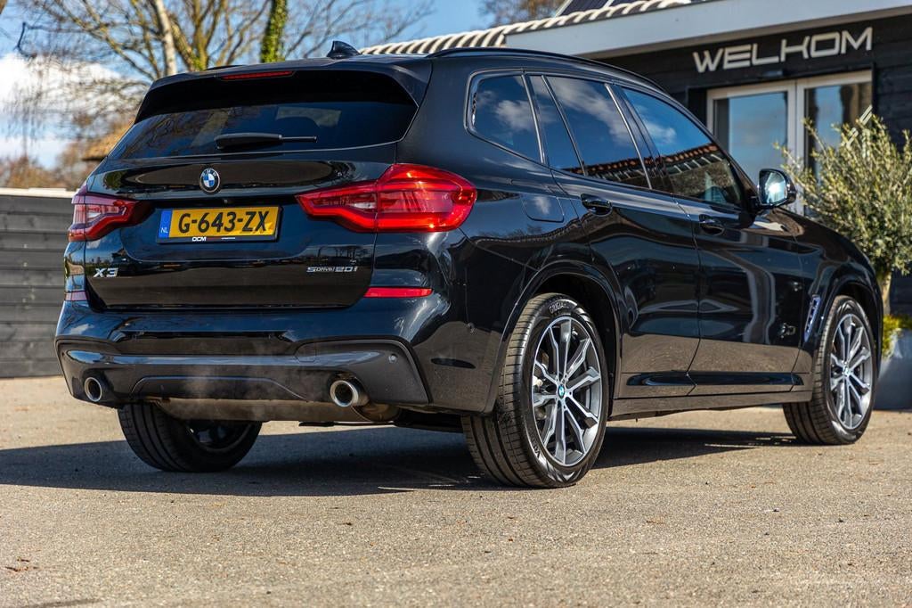 BMW X3 SDrive20i High Executive M-Sport I Panoramadak I Adap, Auto's, Automaat, Achterwielaandrijving, Euro 6, 4 cilinders