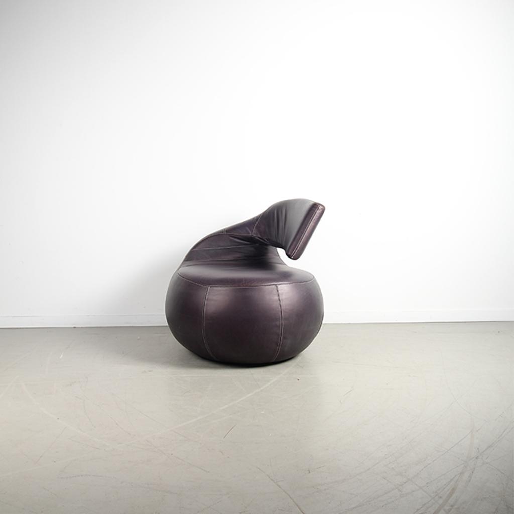 2x Leolux Gisa Fauteuil Draaibaar Aubergine – Leer, Niet ingevuld, Niet ingevuld, Ophalen of Verzenden, Zo goed als nieuw