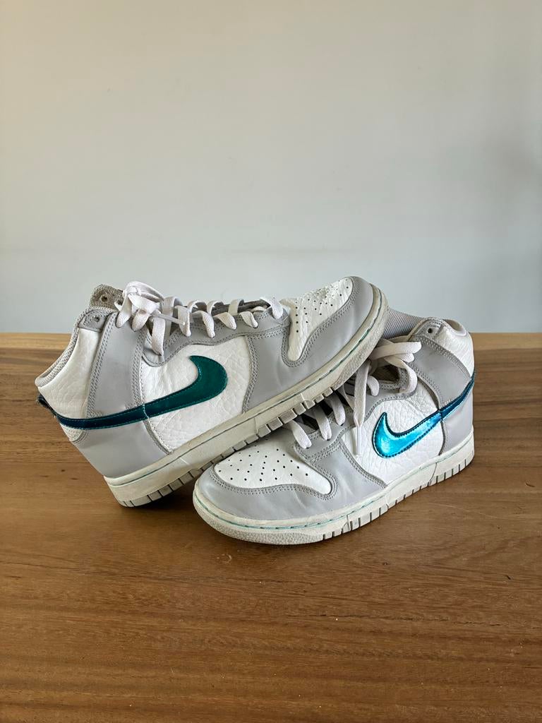 Nike High Dunks (mooie kleurstelling) maat 40, Kleding | Dames, Schoenen, Ophalen of Verzenden, Gedragen, Grijs, Sneakers of Gympen