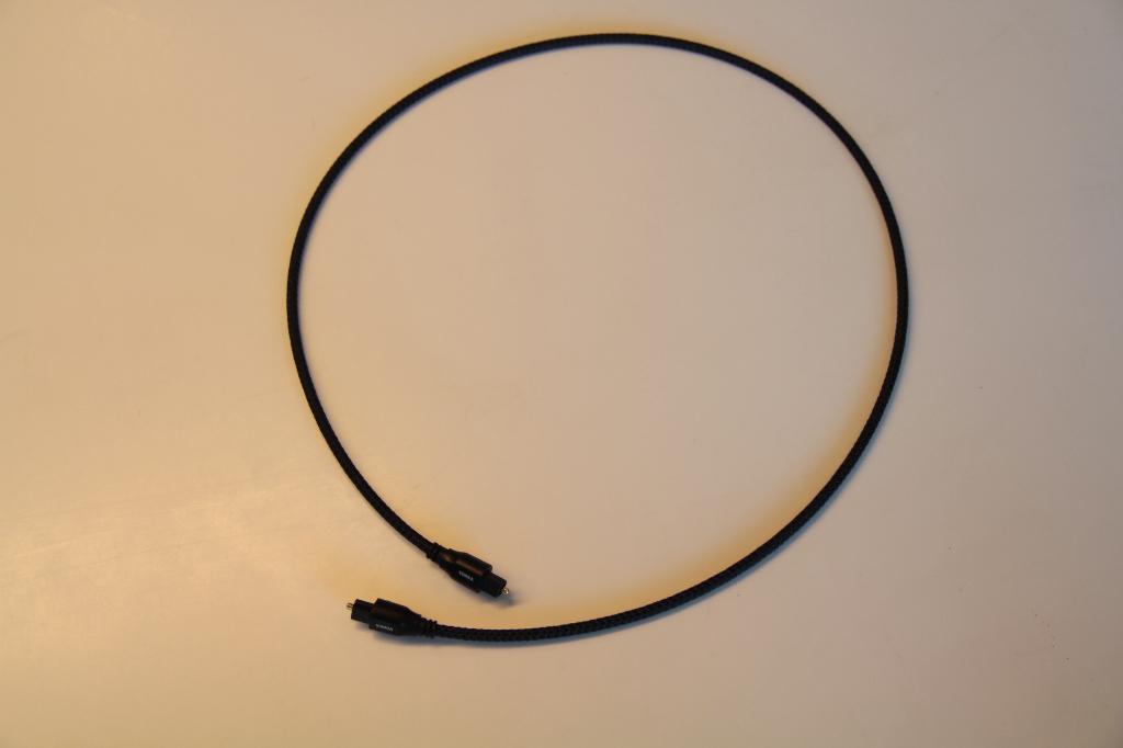 Audioquest Vodka Optical Interlink  0.75 Mtr., Audioquest, Mail, Ophalen of Verzenden, Zo goed als nieuw