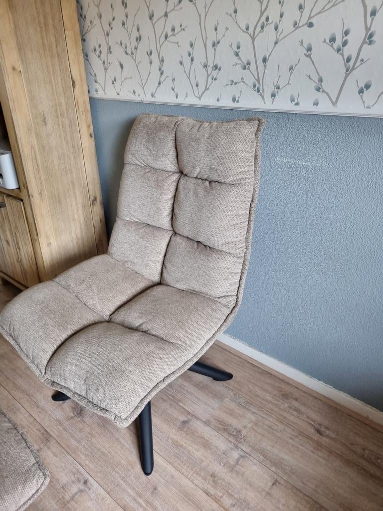 Draai fauteuil met voetenbankje - Taupe, Huis en Inrichting, Ophalen of Verzenden, Gebruikt, Stof