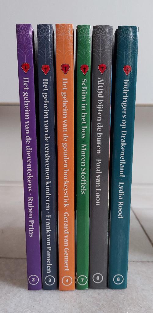 Kinderboeken ca. 10-14 jaar, Ophalen of Verzenden, Zo goed als nieuw, Diverse schrijvers