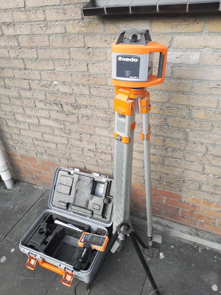 bouwlaser Nedo Sirius laser rotatielaser nivelleerlaser, Ophalen, Zo goed als nieuw