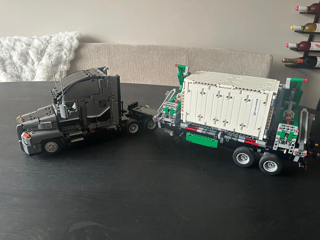 LEGO Technic Bundel: Mack Anthem, Concept Wheelloader, 6x6, Kinderen en Baby's, Speelgoed | Duplo en Lego, Ophalen, Zo goed als nieuw