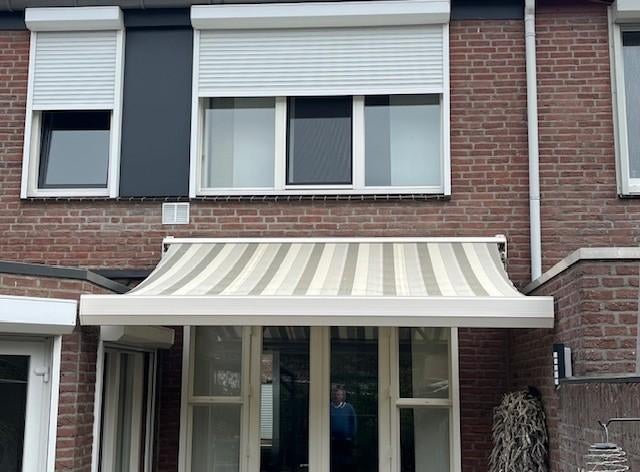 Zonnescherm crème/wit 3 mtr breed met motor, Ophalen, Gebruikt, Elektrisch, 150 tot 300 cm