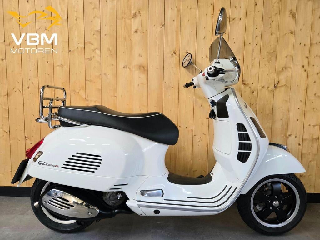 Vespa GTS 300 IE  GTS300 GTS-300 super sport nieuwe banden!, Scooter, Bedrijf, Onbekend, Onbekend