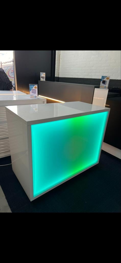 MOOIE TOONBANK BALIE MET LED, Ophalen, Zo goed als nieuw