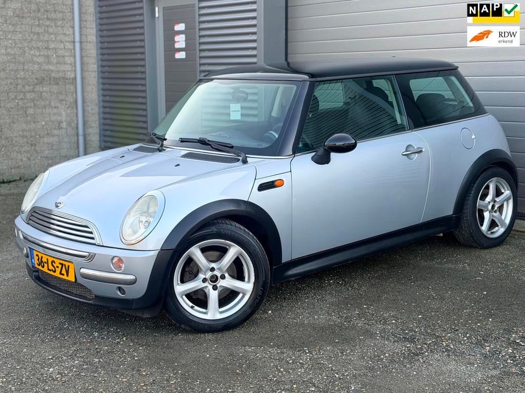 Mini Mini 1.6 Cooper Pepper, Voorwielaandrijving, 15 km/l, Gebruikt, 4 cilinders