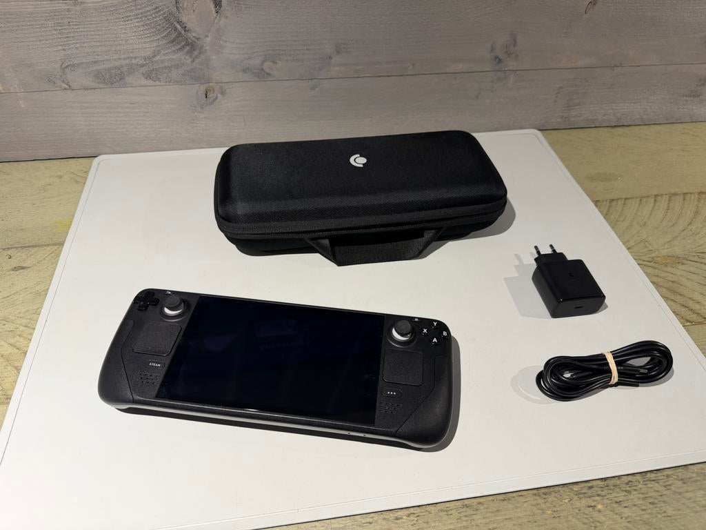 Steam Deck 128GB + 1TB SSD Upgrade + 512GB Samsung EVO Plus, Ophalen of Verzenden, Zo goed als nieuw, Nvt, Nvt