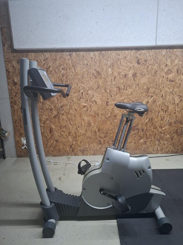 Spinning fiets, Sport en Fitness, Ophalen, Zo goed als nieuw, Spinningfiets