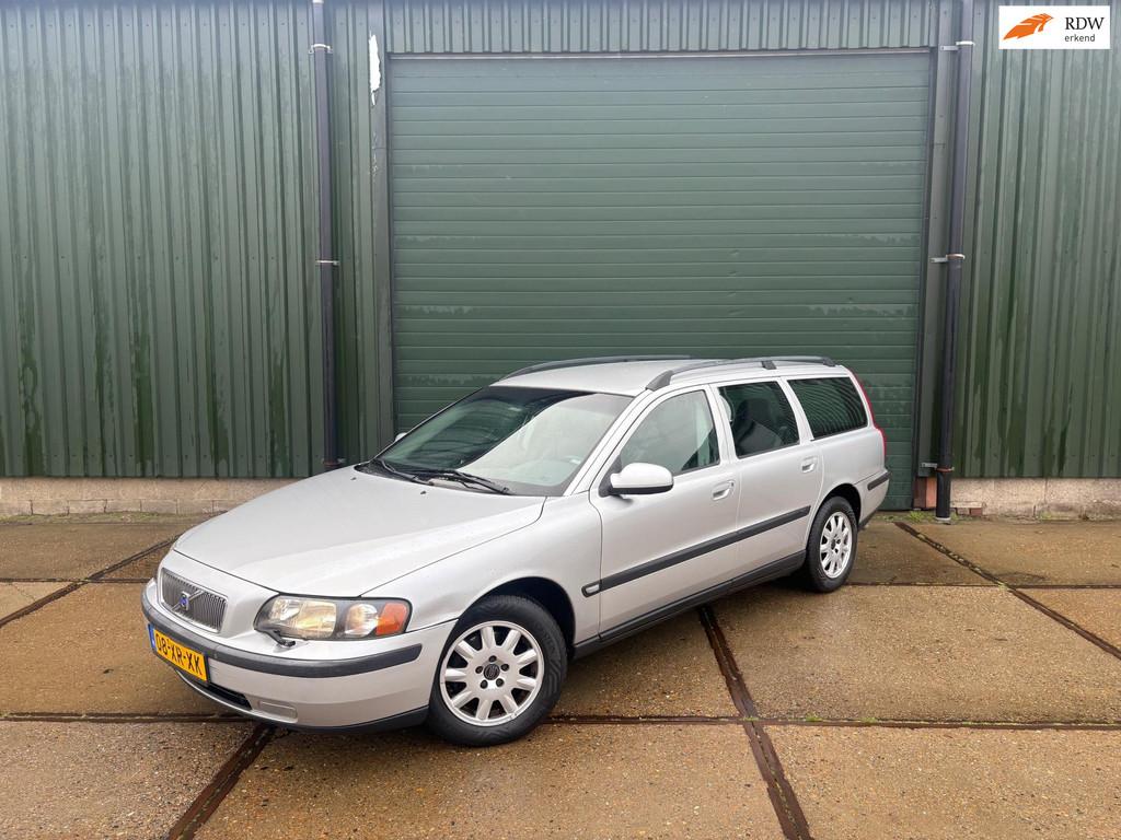 Volvo V70 2.4 Comfort Line | Stoelverwarming | Cruise | Memo, Voorwielaandrijving, Lichtsensor, 170 pk, 1548 kg