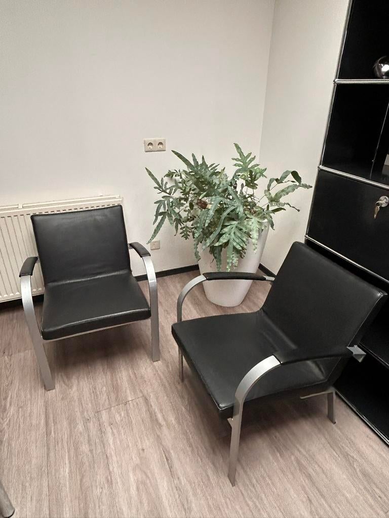 2 Leolux Sentia 987 fauteuil, Ophalen, Gebruikt, Minder dan 75 cm, Leer