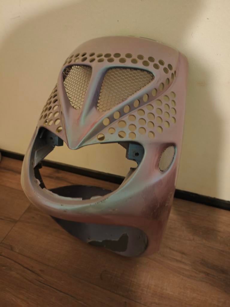 Piaggio zip sp98 race voorkap met gaten voor grote radiateur, Ophalen of Verzenden